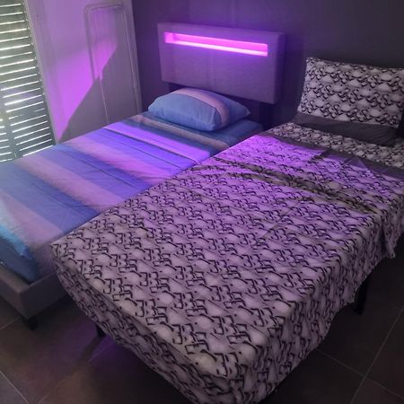 Chambre Privative Renove 2024, Climatisation, Tramway Sur Place , 12 Min Centre, 16 Min Plage, Apercu Lateral Mer, 2 Wc Avec 2 Salle De Bain, Private Room Renovated 2024, Air-Conditioned , Tram On Spot, 2 Toilets And 2 Bathrooms Nizza Kültér fotó