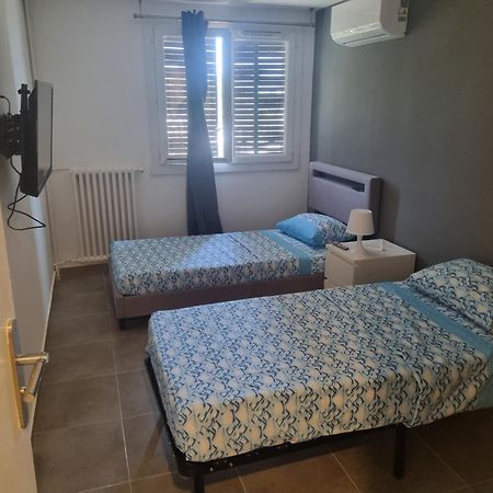 Chambre Privative Renove 2024, Climatisation, Tramway Sur Place , 12 Min Centre, 16 Min Plage, Apercu Lateral Mer, 2 Wc Avec 2 Salle De Bain, Private Room Renovated 2024, Air-Conditioned , Tram On Spot, 2 Toilets And 2 Bathrooms Nizza Kültér fotó